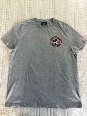 Vintage Style Disney Gray T-Shirt with Small Mickey Chest Emblem, Women’s Large